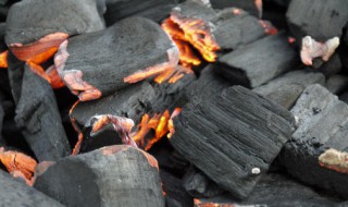 木炭放在房间里可以吗 房间放木炭有效果吗