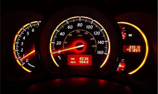 保养看公里数还是看里程（保养是看里程还是看时间）