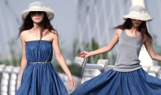 一套蓝色衣服配什么鞋好看?（蓝鞋子配什么衣服好看）