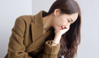 亚麻棕色显皮肤白吗 亚麻褐棕显皮肤白吗?