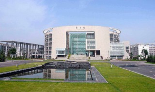 四川外国语大学研究生好考吗（四川外国语学院研究生好考吗）