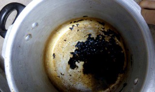 家用钢筋锅黑渍如何清洗 钢锅糊了怎么去除黑渍