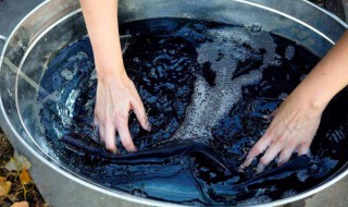 汽油洗衣服会褪色吗 汽油洗黑色衣服会褪色吗