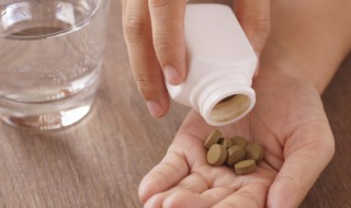 缩短药物作用时间的因素有（缩短药物作用时间的因素有哪些）