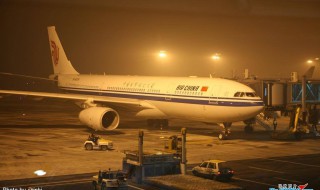 飞机起飞前（飞机起飞前多久开始登机）