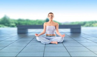 盘腿坐时如何不让腿麻（盘腿坐怎样才不会腿麻）