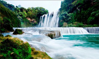 黄果树瀑布银雨金街指什么写的 银雨洒金街的奇景是指
