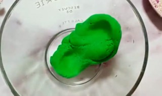 怎么用轻粘土做起泡胶 怎么用轻粘土做起泡胶不用胶水