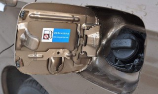 油箱盖打开后有气压（油箱盖打开后有气压声音）