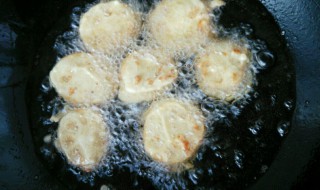 油炸东西起大量泡沫怎么办 油炸东西起大量泡沫油还能吃吗