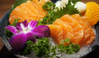 三文鱼刺身热量（三文鱼刺身的热量）