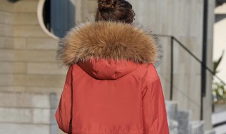 羽绒服太大能在腰上改抽绳吗（羽绒服腰身加个抽绳）