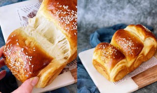 松软拉丝的牛奶小面包的做法（纯牛奶拉丝面包的做法）