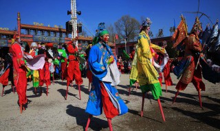 春节民俗踩高跷有哪些传说 春节民俗踩高跷有哪些传说或传说