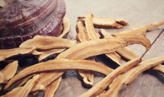 灵芝泡酒的正确方法和用量 灵芝泡酒的正确方法和用量多少