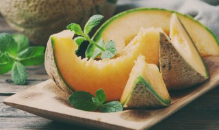 哈密瓜怎么挑选才甜（哈密瓜怎么挑选才甜呢女生排卵期会脾气暴躁吗?）