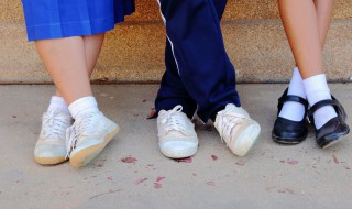 鞋后跟内衬磨破怎么补 鞋后跟内衬磨破怎么办