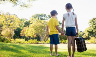 如何管教不听话的孩子（如何管教不听话的孩子教案）