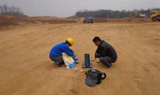 压实度和密实度的区别（压实度和密实度的区别在于）