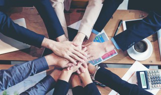 激励员工积极工作的短语 鼓励员工激励工作的短句