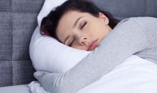 梦见很多人一块坐船什么意思（梦见和好多人坐船什么预兆）