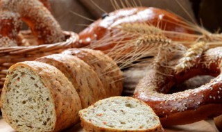 面包怎么烤外面不硬 面包怎么烤外面不硬皮