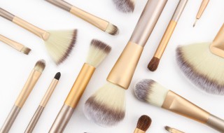 早晨化妆的正确步骤（早间化妆步骤）