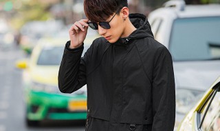 男士风衣适合搭配什么帽子（男风衣戴什么帽子好看）