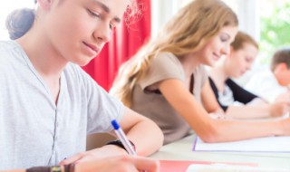 人生一世草生一秋是什么意思 人生一世草生一秋是什么意思啊