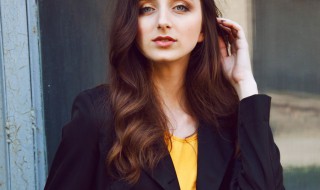 工装外套适合搭配什么衣服 工装外套如何搭配