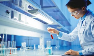 酒精比水轻还是重 酒精比水轻还是重的