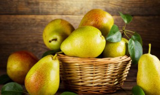 黑梨怎么熬能治咳嗽化痰止咳（黑皮梨止咳吗）