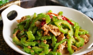 苦瓜怎么吃最好吃（苦瓜怎么吃最好吃又有营养）