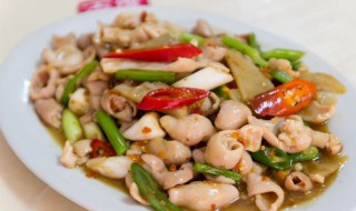 猪肠怎么炒好吃（猪肠怎么炒好吃又嫩）