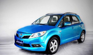 汽车开启空调时有异响 汽车开启空调时有异响怎么回事