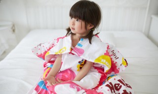 宝宝睡袋用分腿的还是不分腿的 宝宝睡袋用分腿的还是不分腿的好