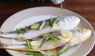 厨房里的鱼腥味怎么去除（厨房鱼腥味怎么除掉）