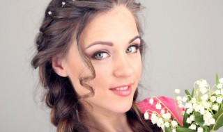 用什么洗澡可以美白全身（用什么洗澡能美白）