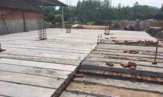 能挨着邻居家挖地基吗 能挨着邻居家挖地基吗好不好