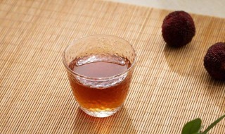 杨梅泡酒有什么功效和作用（杨梅泡酒有什么功效和作用及禁忌）