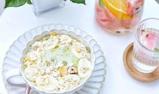 营养早餐怎么搭配（营养早餐怎么搭配才营养）