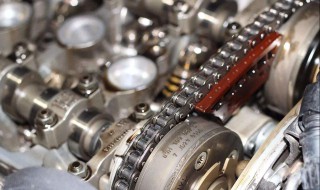 起亚狮跑凸轮轴正时链条怎么对（起亚狮跑发动机正时链条）