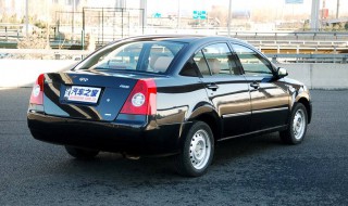 怎样更换奇瑞a5的大灯灯泡（奇瑞a5大灯灯泡怎么换）