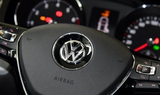 19款速腾导航面板怎么拆 2019新速腾导航面板怎么拆