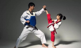 跆拳道口令怎么喊 跆拳道口令怎么喊的