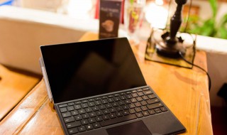 surfacepro黑屏但键盘亮（surface pro开机黑屏键盘亮）