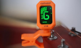 尤克里里的调音器如何使用 怎样使用尤克里里的调音器