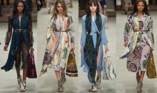 如何搭配丝巾 如何搭配丝巾?