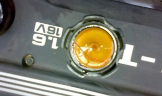 机油盖打开有气正常吗 机油盖打开有气正常吗还是没气