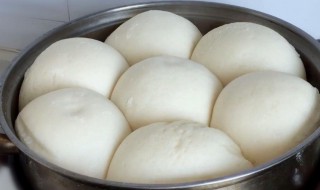 馒头蒸久了会发红怎么解决 自家蒸的馒头放了几天发红
